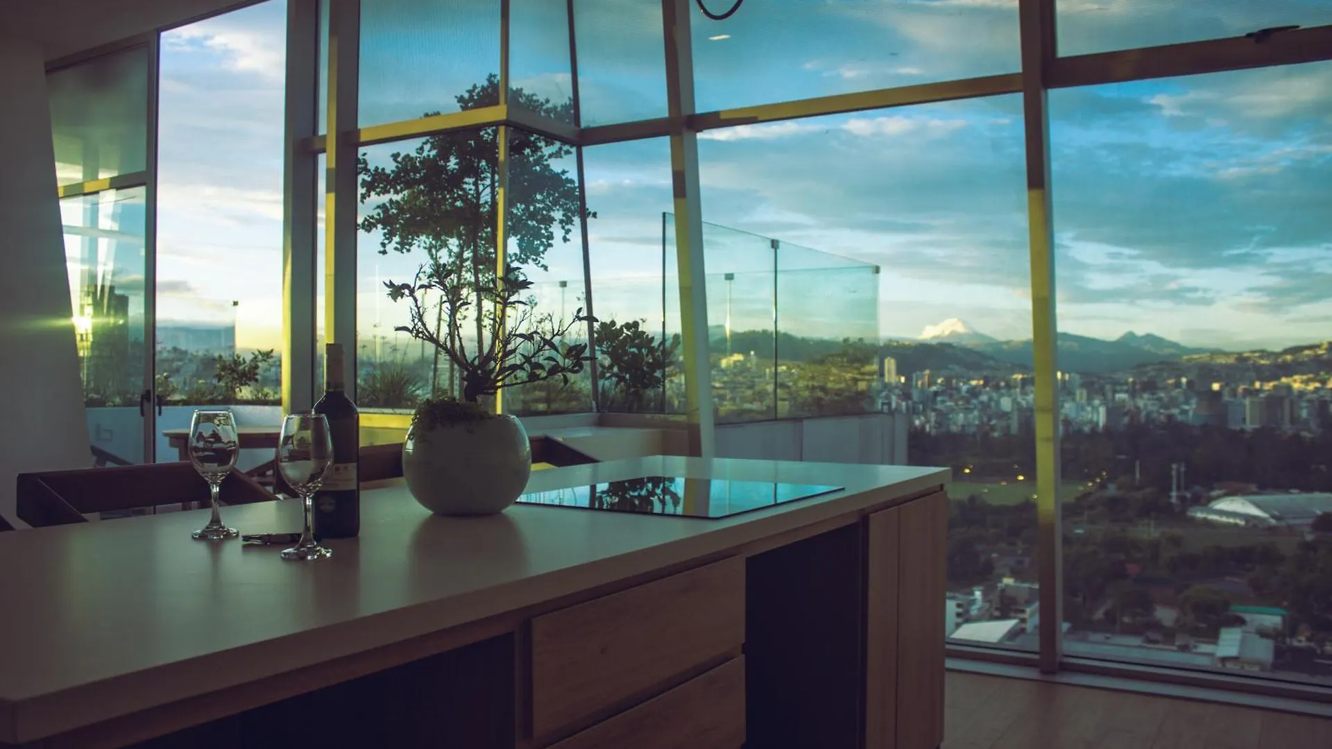 Hermoso Penthouse Vistas Espectacular كويتو شقة